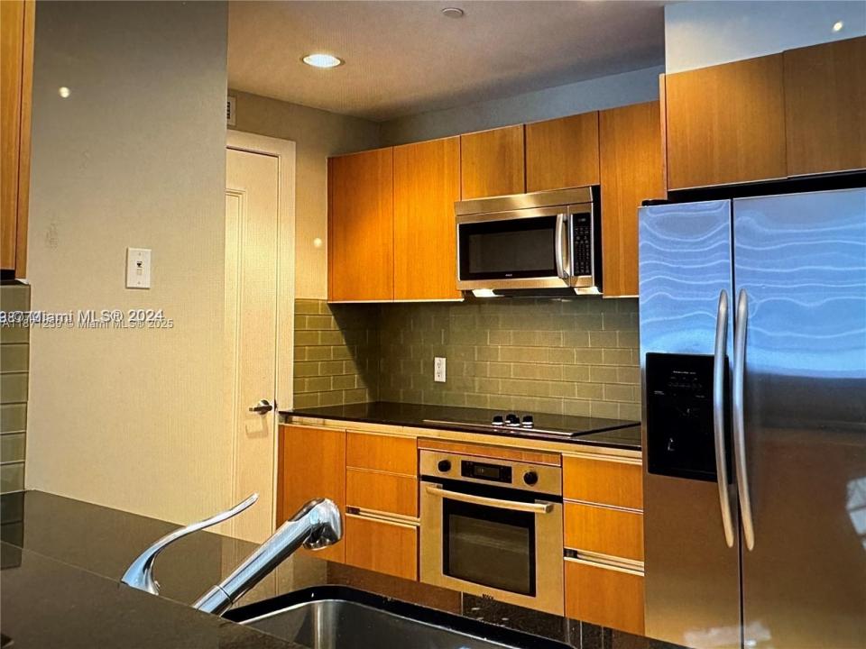 1060 Brickell Ave 1905, Miami, Florida 33131