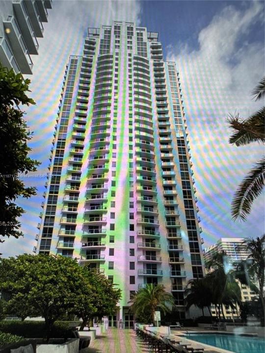 1050 Brickell Ave 1816, Miami, Floride 33131, États-Unis