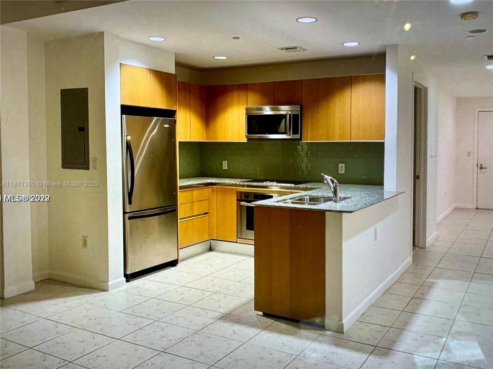 1050 Brickell Ave 1816, Miami, Floride 33131, États-Unis
