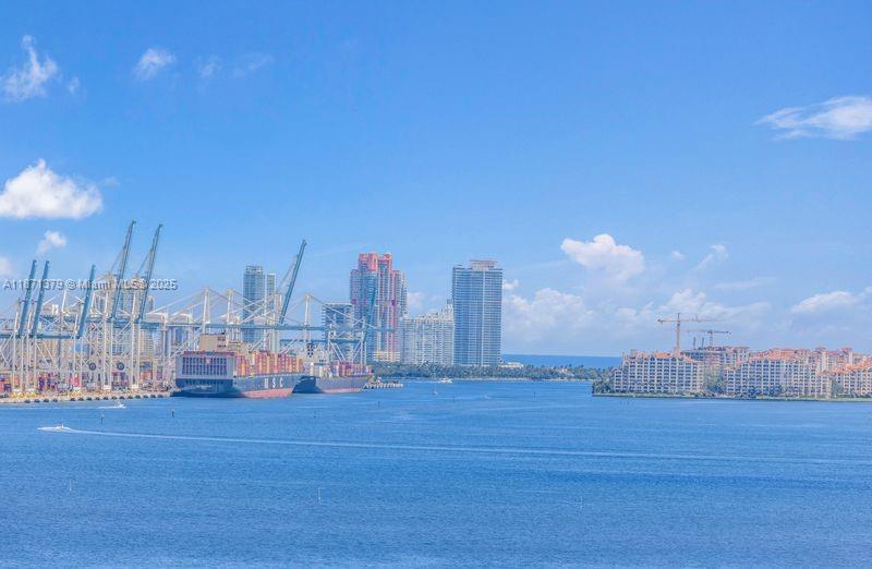 1331 Brickell Bay Dr 1602, Miami, フロリダ 33131, アメリカ合衆国