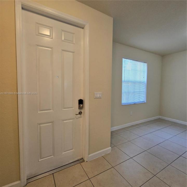 9031 SW 227th St 5, Cutler Bay, Florida 33190, HOA KỲ