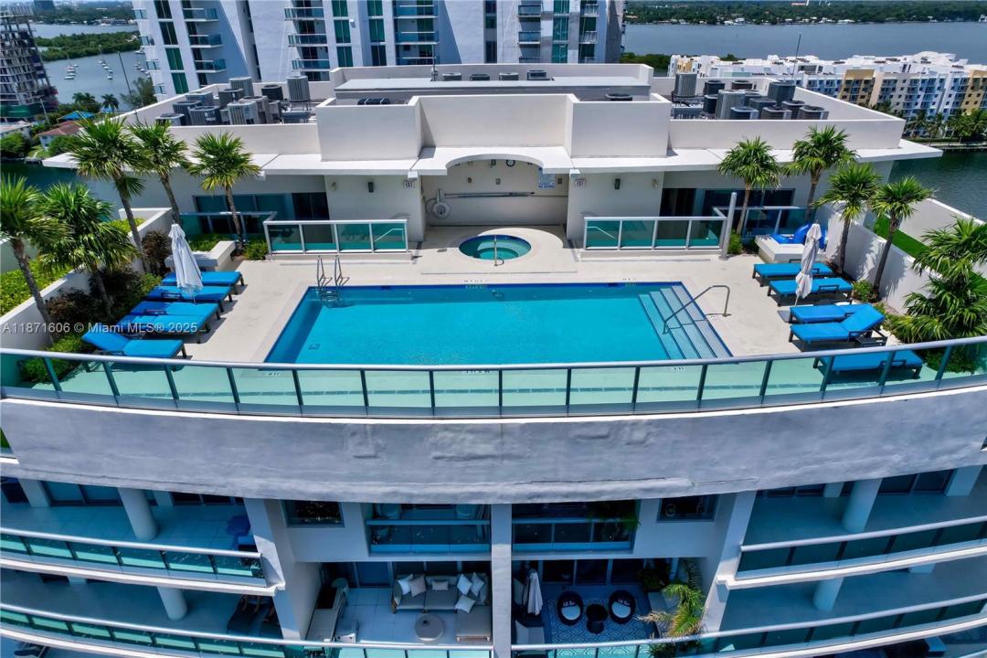 7935 East Dr 1104, North Bay Village, Floryda 33141, USA
