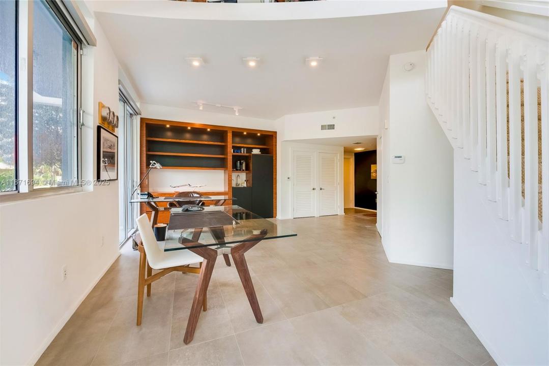 3339 Virginia Street 120, Miami, Флорида 33133, Соединенные Штаты