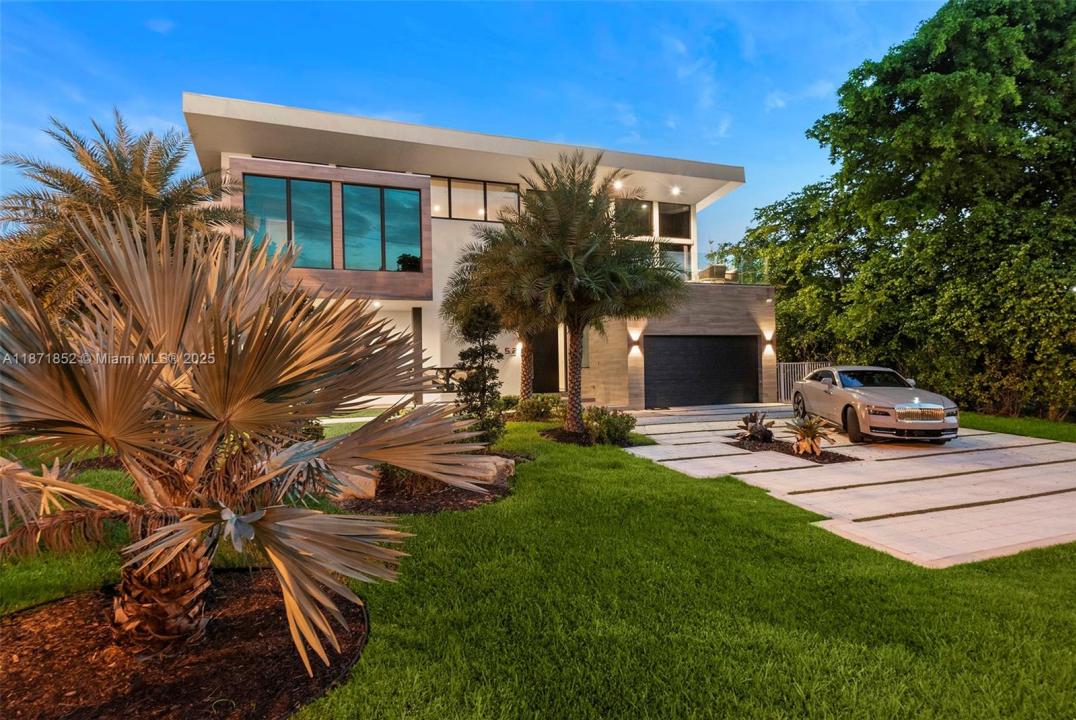 521 Holiday Dr, Hallandale Beach, Florida 33009, Estados Unidos