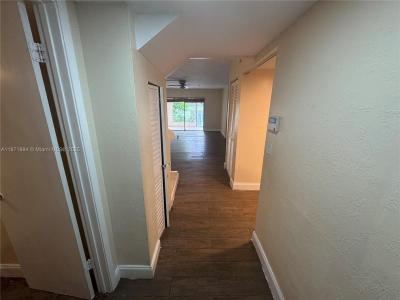 6521 Racquet Club Dr, Lauderhill, Florida 33319, USA