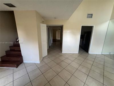 9060 NW 45th Ct, Sunrise, Florida 33351, USA
