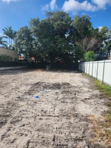 4768 SW 2nd Ter, Miami, Florida 33134, USA