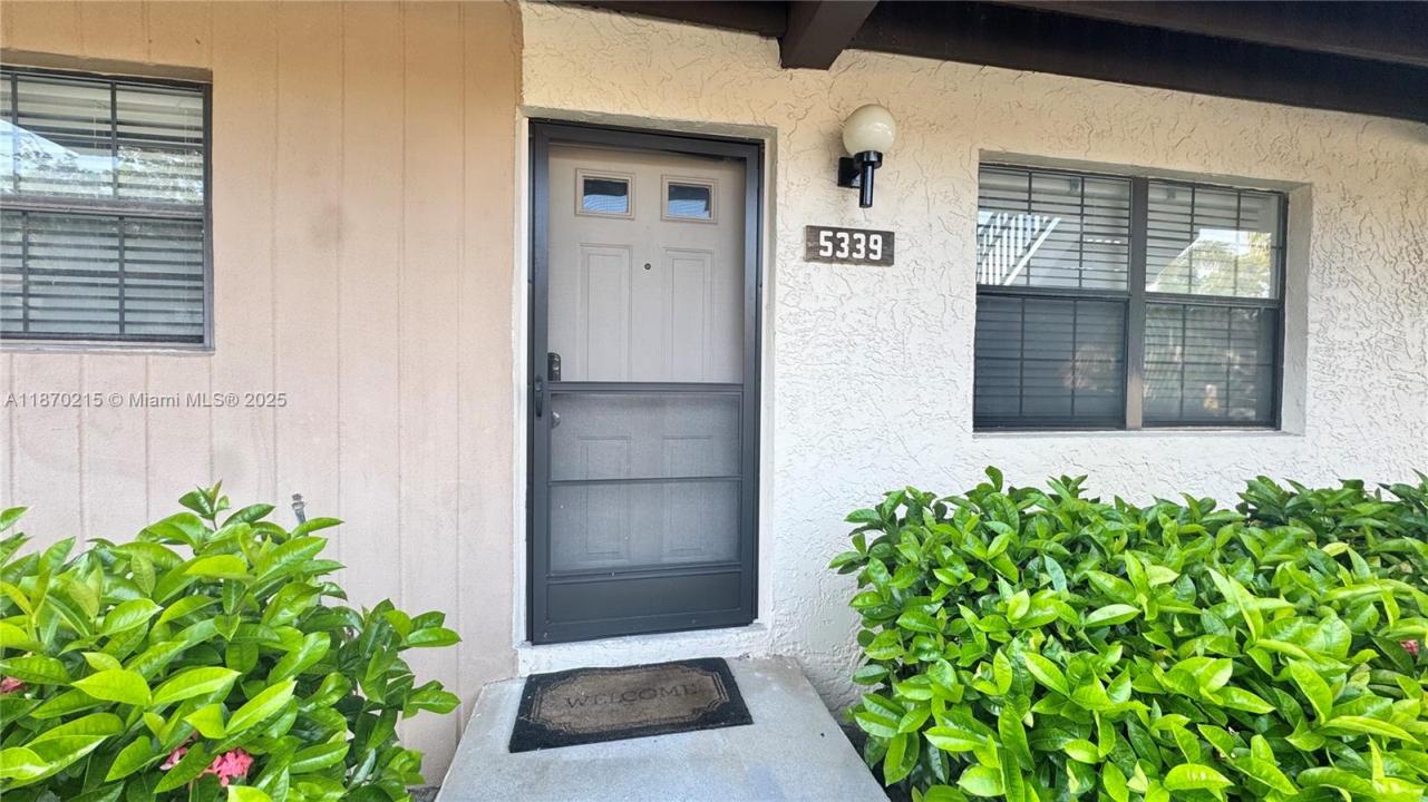5339 Treetops Drive T105, Naples, Florida 34113, Estados Unidos