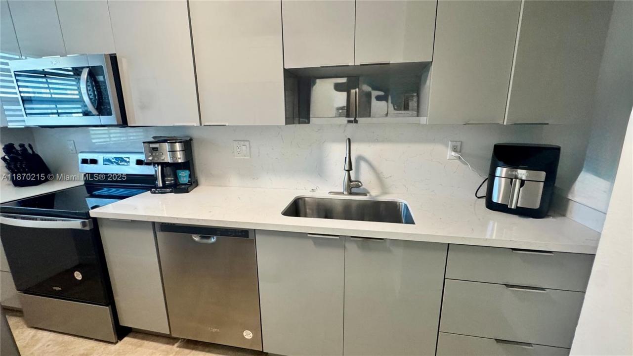 5339 Treetops Drive T105, Naples, Florida 34113, Estados Unidos