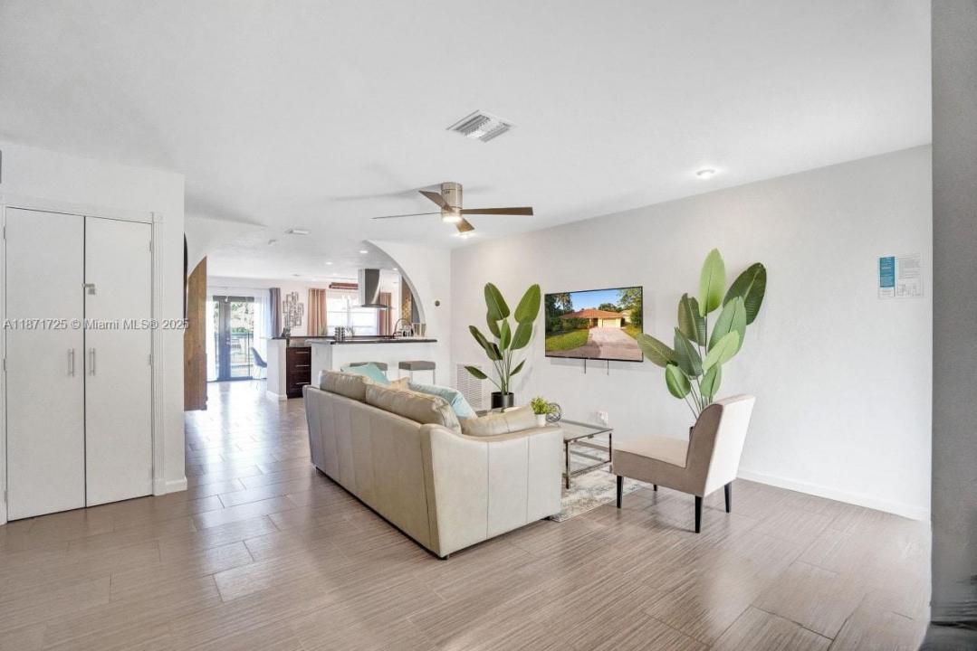 755 NW 35th St, Oakland Park, فلوريدا 33309, الولايات المتحدة
