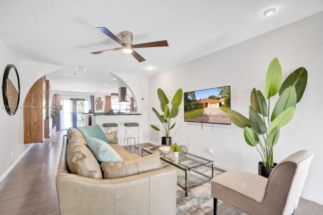 755 NW 35th St, Oakland Park, فلوريدا 33309, الولايات المتحدة
