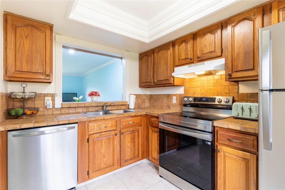 1014 Pine Isle Ln 1014, Naples, Floryda 34112, USA