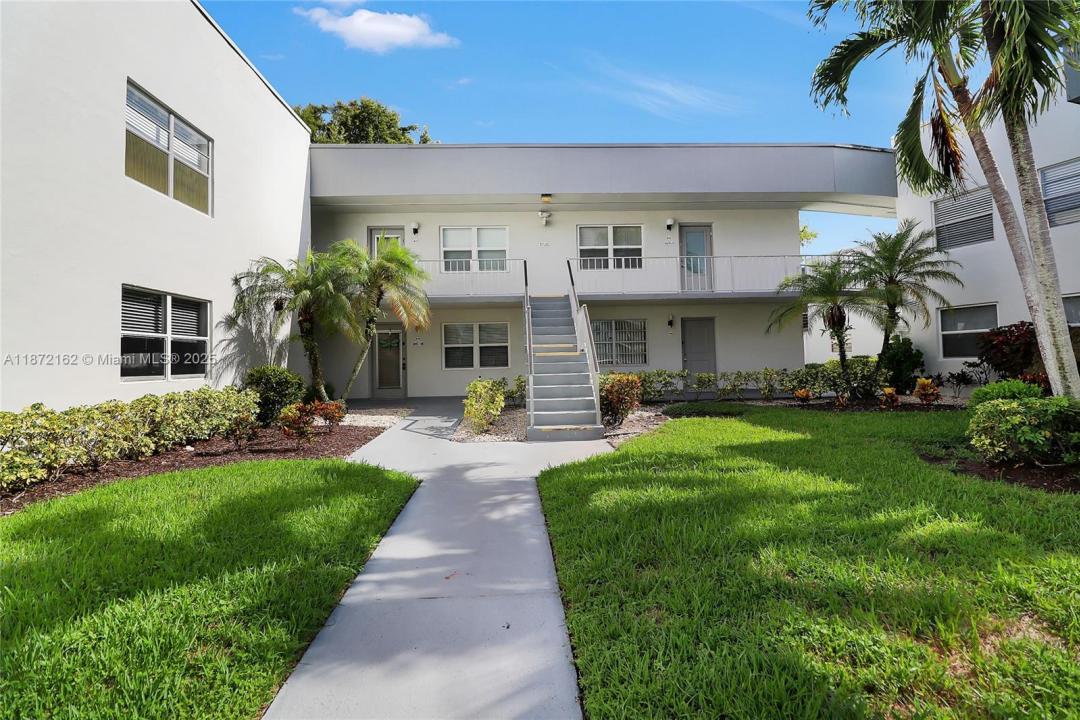 608 Normandy M, Delray Beach, Florida 33484, USA