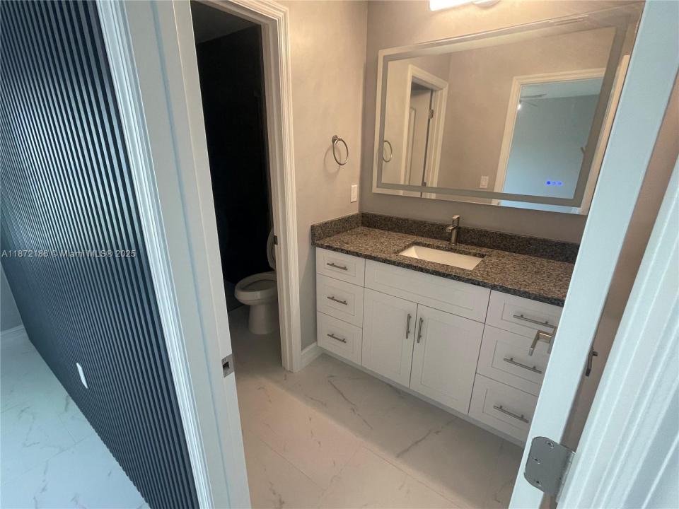 8050 Salem Circle, La Belle, Florida 33935, USA