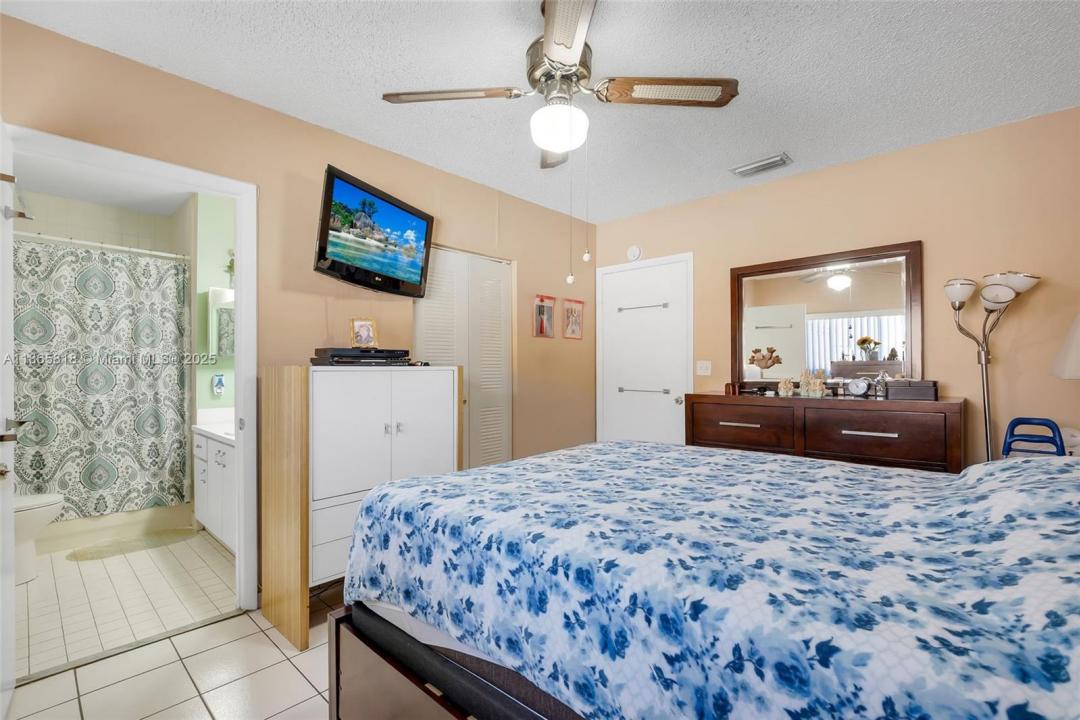 7698 W 34th Ln 10-202, Hialeah, Florida 33018, Estados Unidos