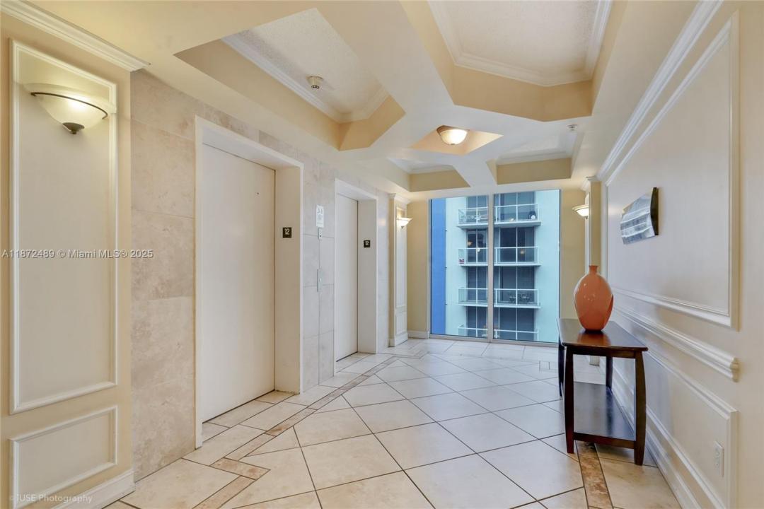 5091 NW 7th St PH-03, Miami, 佛罗里达州 33126, 美国