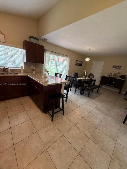13293 NW 6th Pl, Plantation, Флорида 33325, Соединенные Штаты
