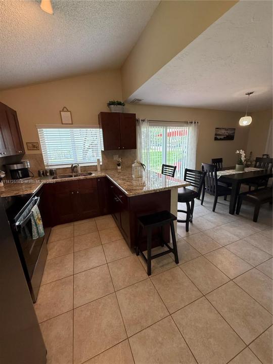13293 NW 6th Pl, Plantation, Флорида 33325, Соединенные Штаты