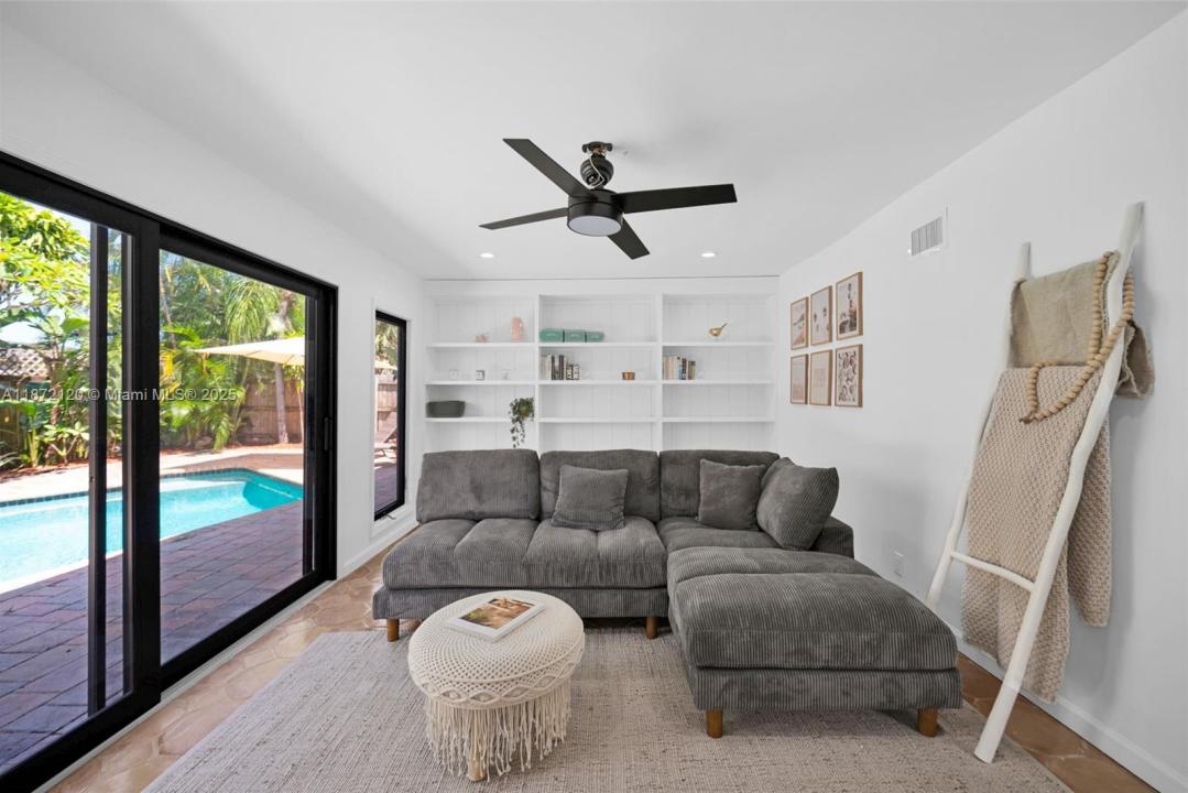 121 NW 55th St, Oakland Park, Floride 33309, États-Unis