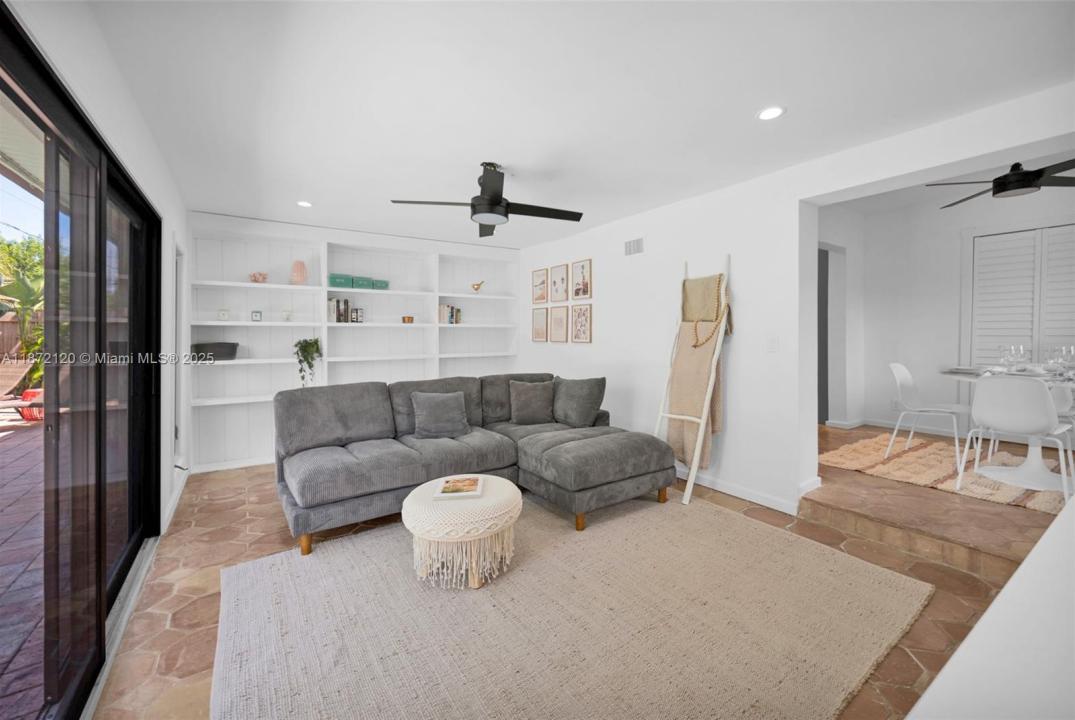 121 NW 55th St, Oakland Park, Floride 33309, États-Unis