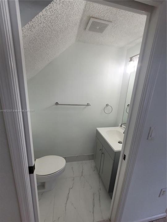 14385 SW 120th Ct 6-7, Miami, Florida 33186