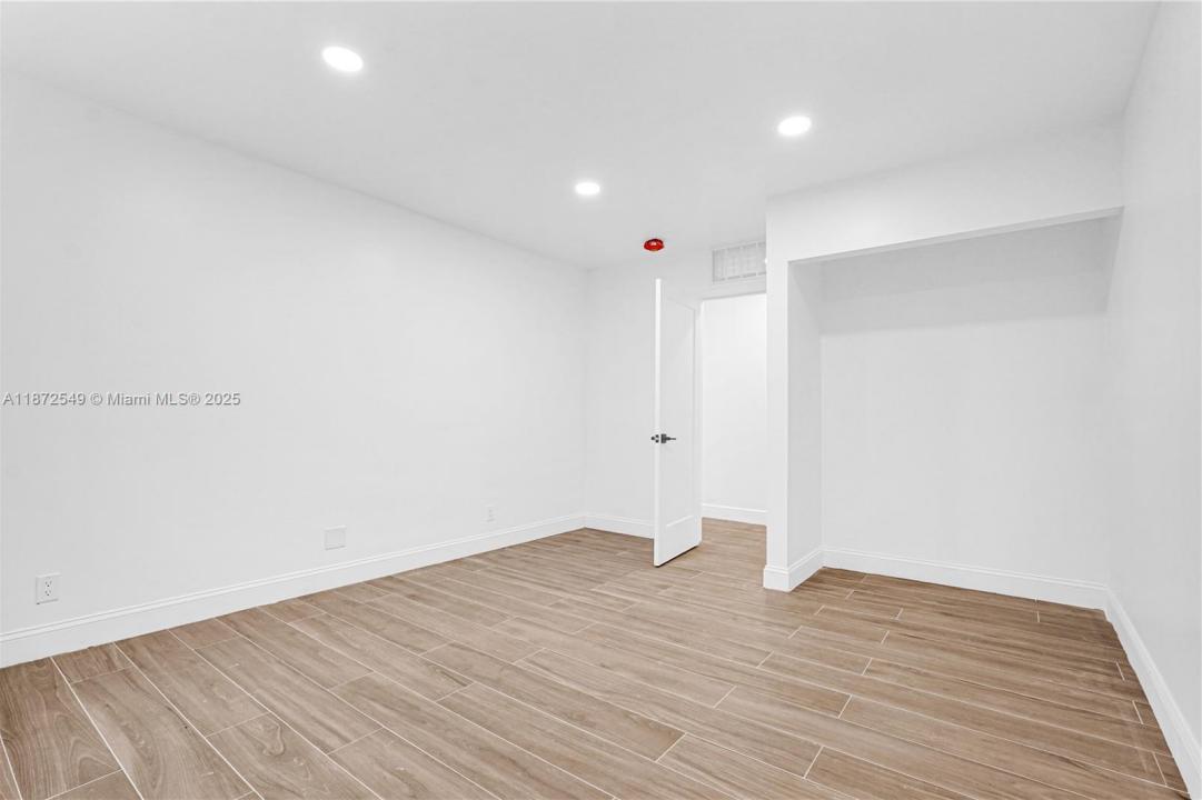 10618 NE 11th Ave 0, Miami Shores, Florida 33138