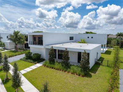 16740 N Botaniko Dr N, Weston, Florida 33326, USA