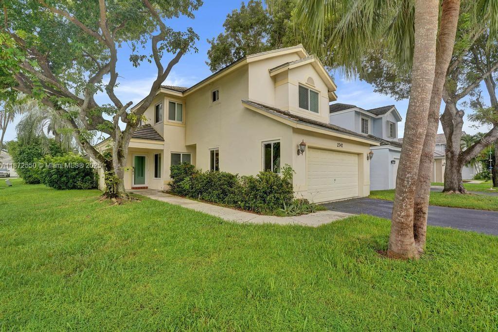 2747 Pinewood Ct, Davie, Florida 33328, USA