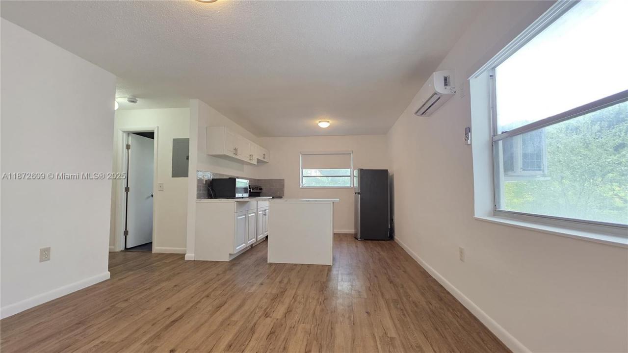 641 NW 2nd St 6, Miami, Floride 33128, États-Unis