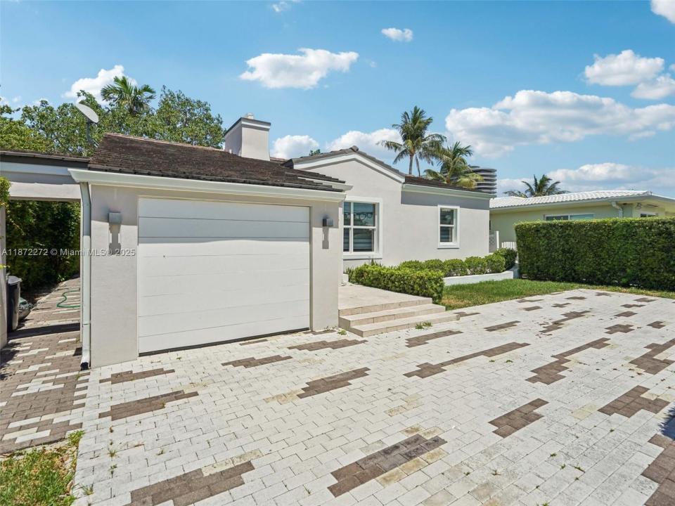 8875 Abbott Avenue, Surfside, פלורידה 33154, ארצות הברית של אמריקה