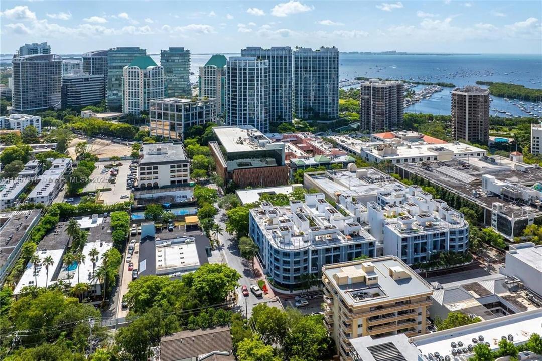 3339 Virginia Street 301, Miami, Florida 33133