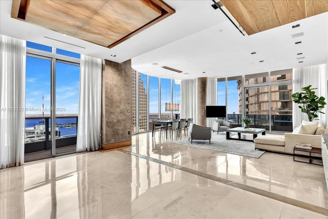 200 Biscayne Boulevard Way PH 5401, Miami, 佛羅里達州 33131, 美國