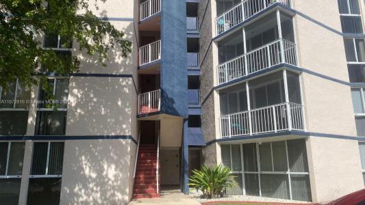 7075 NW 186th St C110, Hialeah, Florida 33015, USA