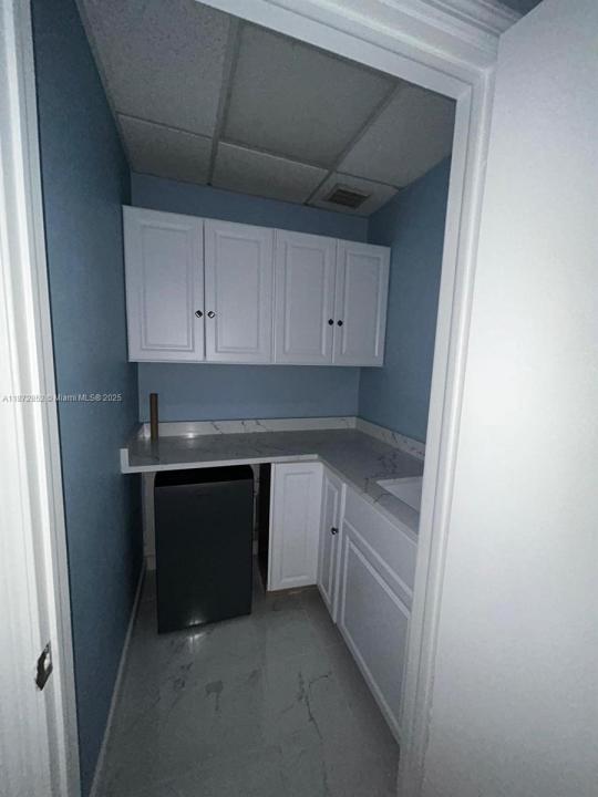 8900 SW 24th St Suite 206, Miami, Florida 33165, HOA KỲ