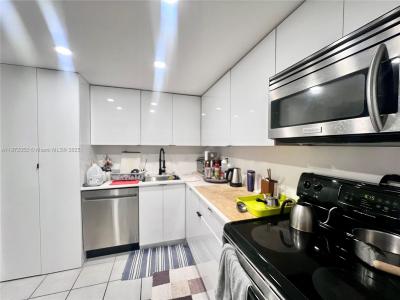 805 SW 30th St A, Fort Lauderdale, Florida 33315, USA