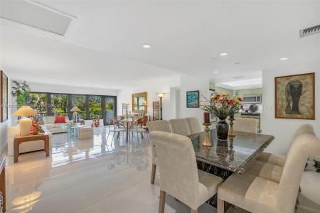 3200 Port Royale Dr N 311, Fort Lauderdale, Florida 33308, USA