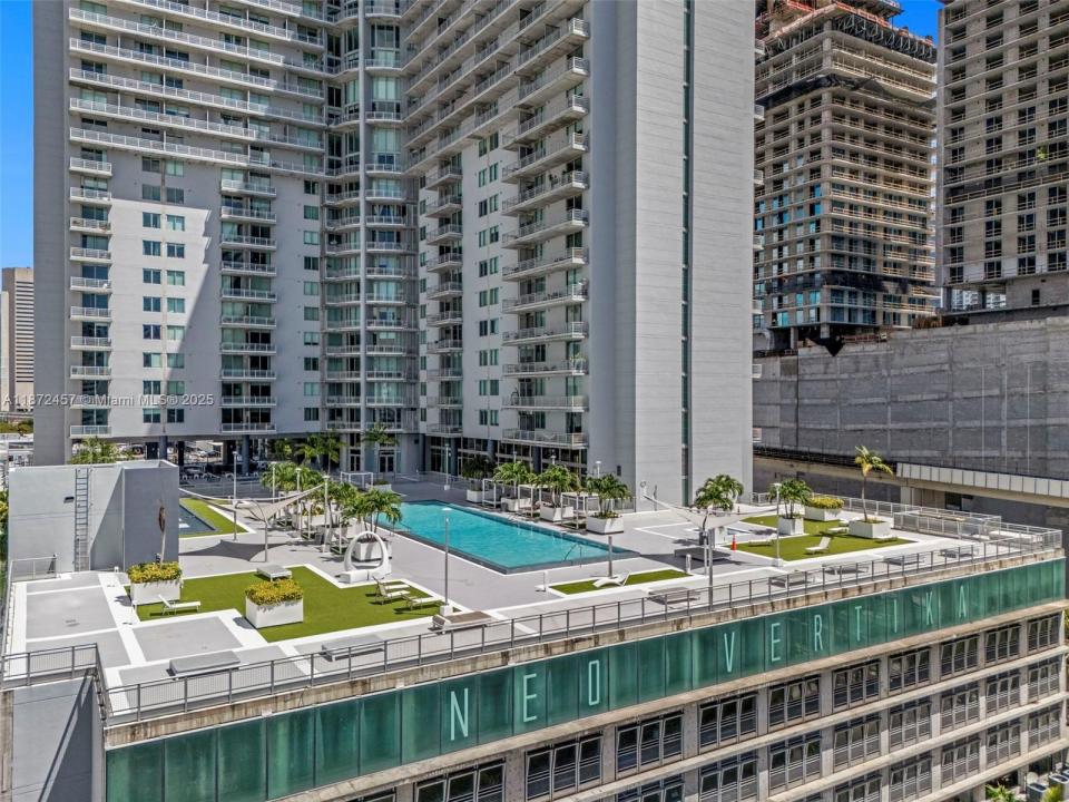 690 SW 1st Ct 2710, Miami, Florida 33130