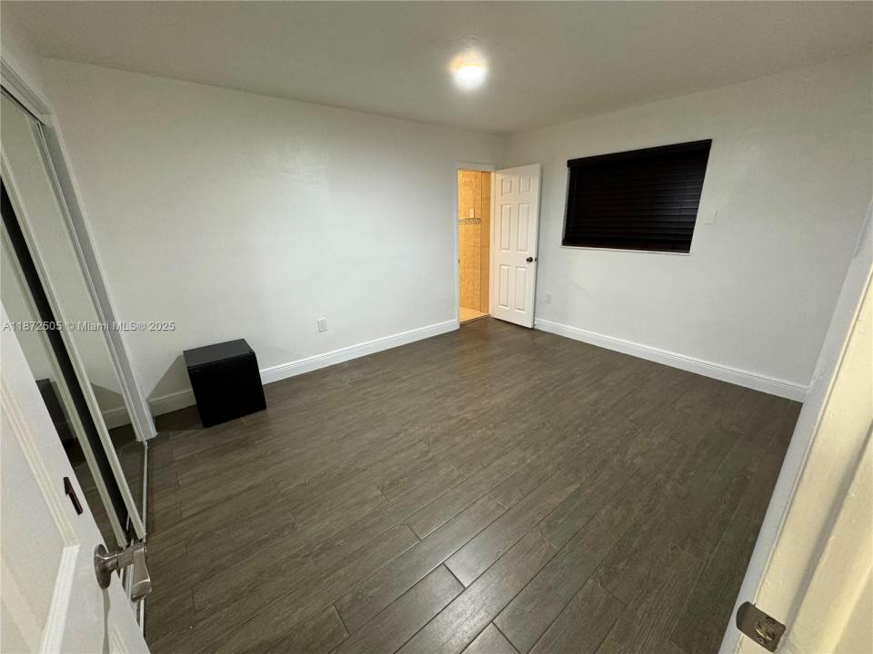256 NW 82nd Ter, Miami, Флорида 33150, Соединенные Штаты