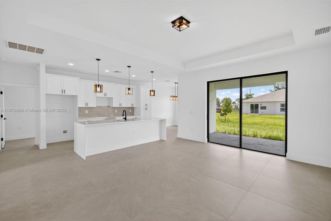 208 Pembroke, Lehigh Acres, Flórida 33974, Estados Unidos