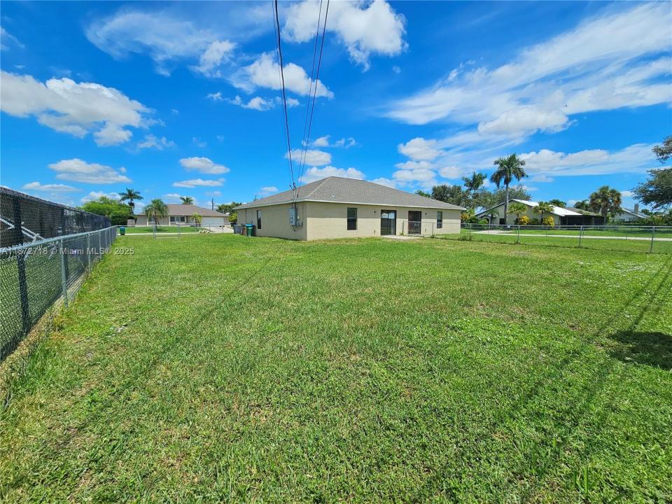 134 SE 12th St -, Cape Coral, Флорида 33990, Соединенные Штаты