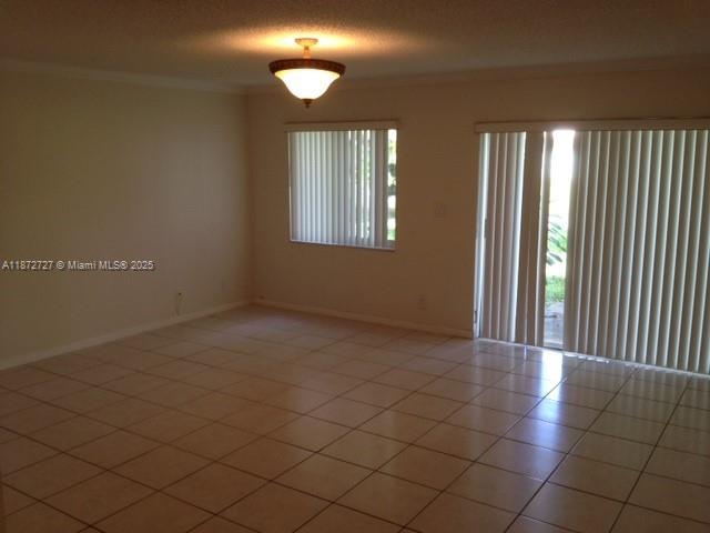 5827 NW 57th Ave 5827, Tamarac, Florida 33319, Amerika Birleşik Devletleri