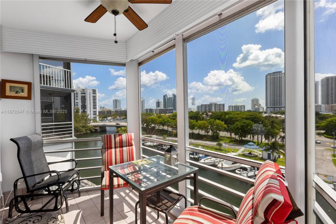 200 Diplomat Pkwy 732, Hallandale Beach, Florida 33009, USA