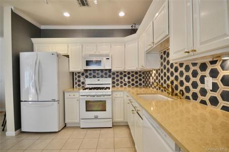 666 Verona Drive, Huntington, Nova Iorque 11747, Estados Unidos