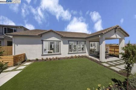 E Fiorino Street, Mountain House, California 95391