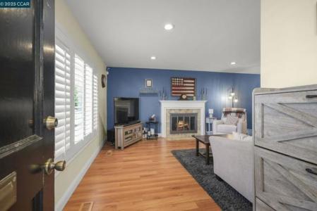 N 6th St, Concord, California 94519
