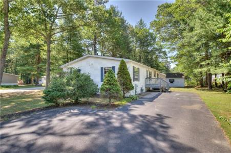 35 Liena Rose Way, Coventry, RI 02816, USA