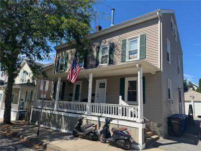 10 Hammond Street B, Newport, RI 02840, USA