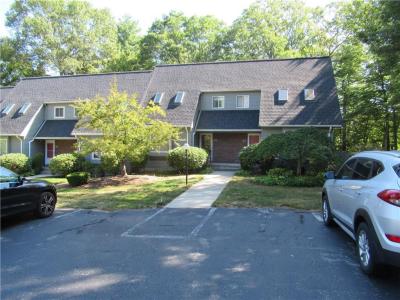 125 Smith Avenue 1B, Smithfield, Rhode Island 02828, USA