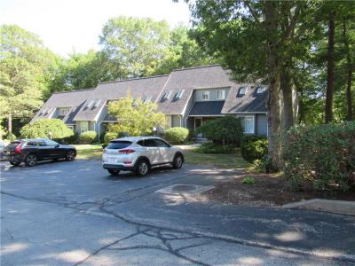 125 Smith Avenue 1B, Smithfield, Rhode Island 02828, USA