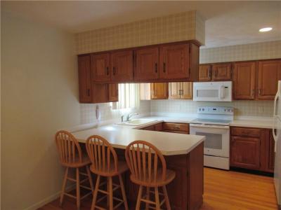 125 Smith Avenue 1B, Smithfield, Rhode Island 02828, USA